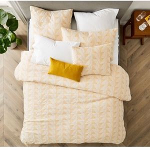 Organic Cotton Textural Linework Queen Duvet Cover, 2 regular + 2  Euro Shams